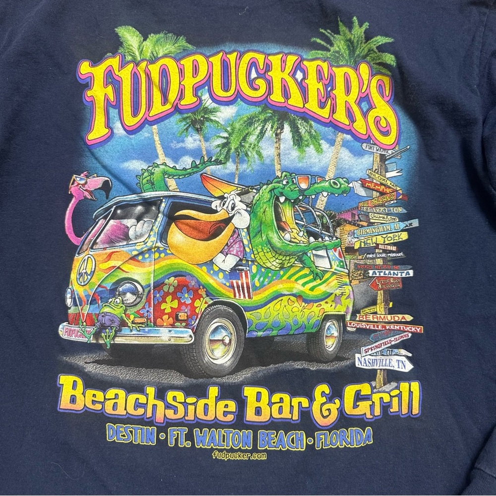 Fudpuckers Navy Long Sleeve Beachside Bar & Grill Graphic Tee Size Medium - Picture 1 of 8